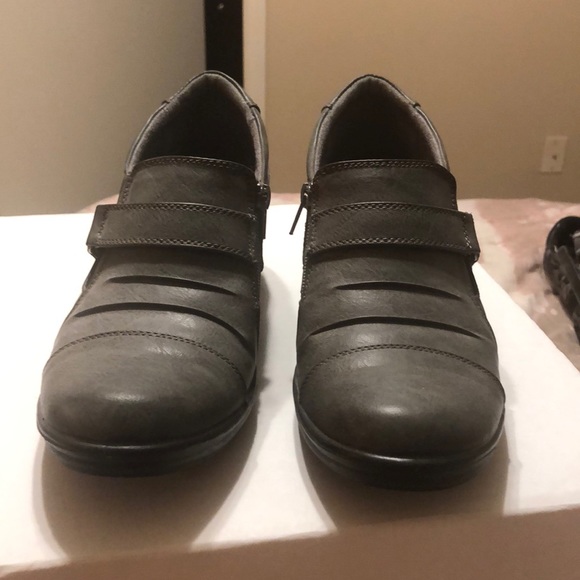 Easy Street Booties - Picture 2 of 6